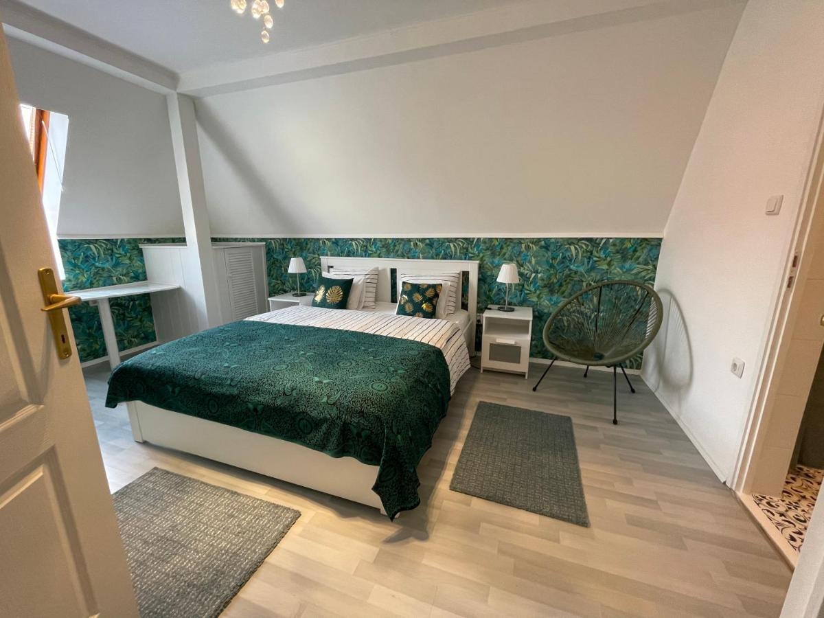 Hotel Ketpava Vendeghaz à Igal Extérieur photo